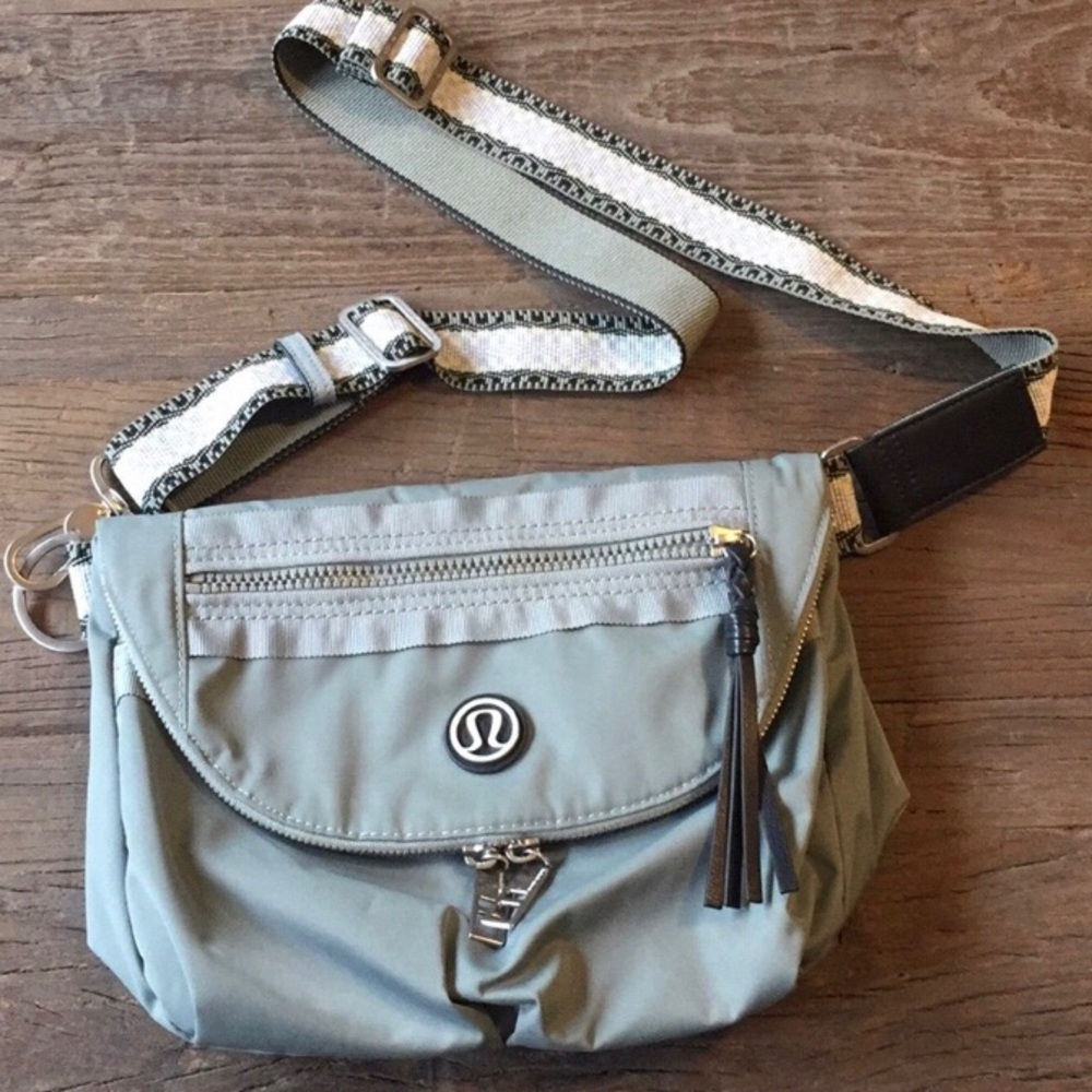 Lululemon RARE Festival Crossbody Bag Earl Grey Deep Coal